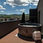 Skylark - Stockholm Penthouse With Jacuzzi, Movie Theater & Panoramic View Апартаменты *