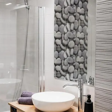 Skylark - Stockholm Penthouse With Jacuzzi, Movie Theater & Panoramic View * ブラショフ