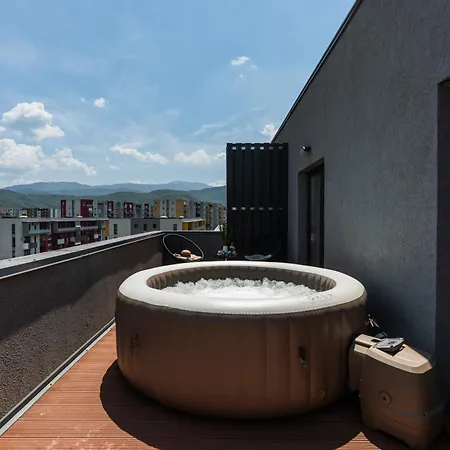 Skylark - Stockholm Penthouse With Jacuzzi, Movie Theater & Panoramic View *