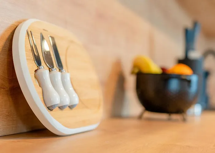 Skylark - Stockholm Penthouse With Jacuzzi, Movie Theater & Panoramic View