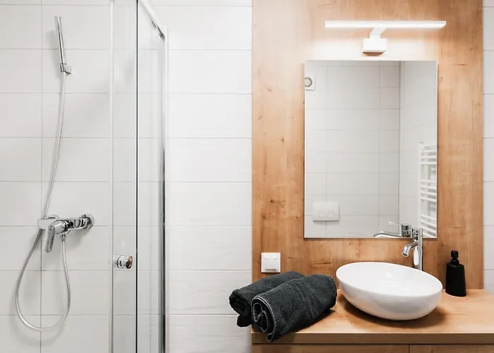 Skylark - Stockholm Penthouse With Jacuzzi, Movie Theater & Panoramic View