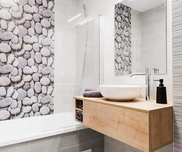 Skylark - Stockholm Penthouse With Jacuzzi, Movie Theater & Panoramic View *