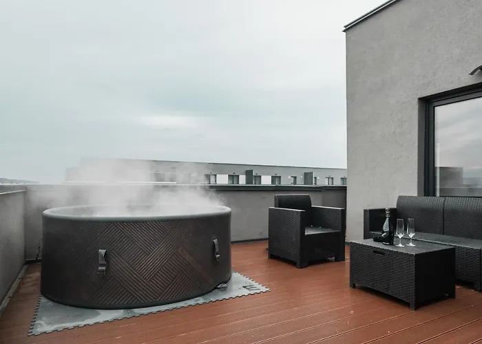 Apartment Skylark - Stockholm Penthouse With Jacuzzi, Movie Theater & Panoramic View *